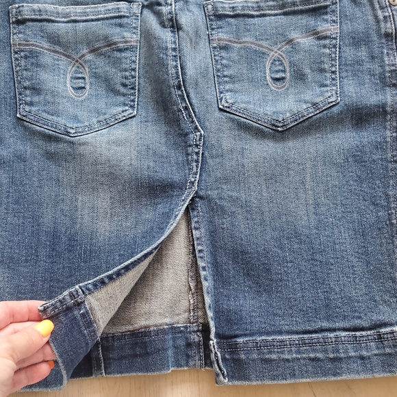 Roxy Jean skirt ladies sz. 7 - Picture 5 of 7